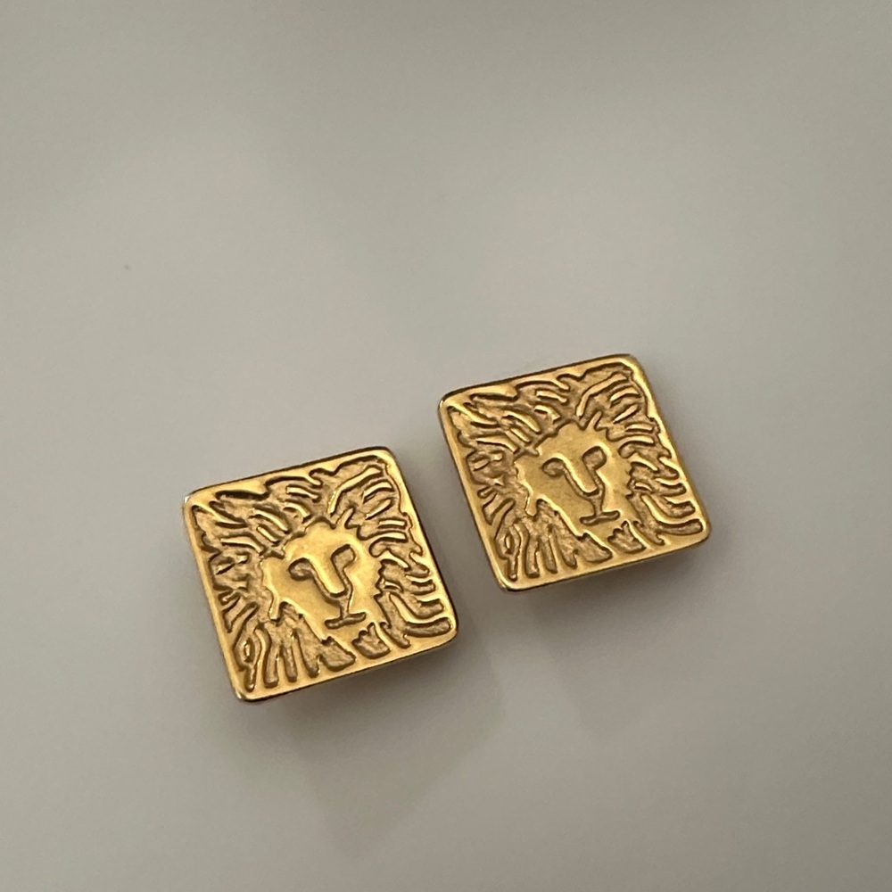 Vtg Anne Klein Goldtone Lion Square Clip-On Earrings
